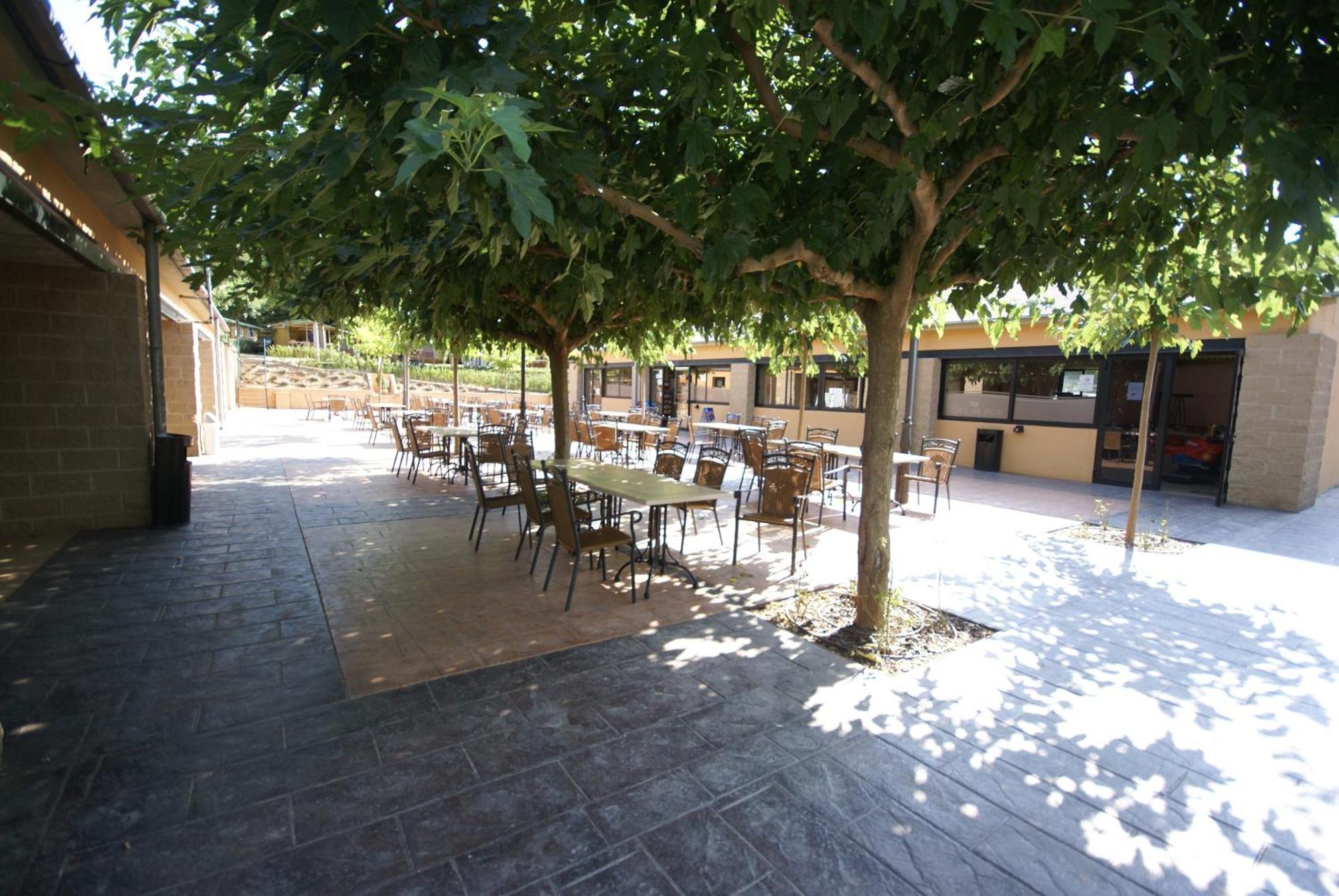 מלון Albanya Camping Bassegoda Park מראה חיצוני תמונה